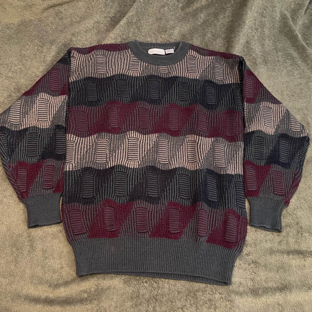 Medium Men’s vintage 30% wool crewneck sweater